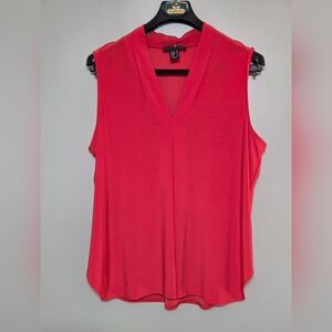 Frank Lyman Red Sleeveless Relaxed Fit V-Neck Blouse Size 18
